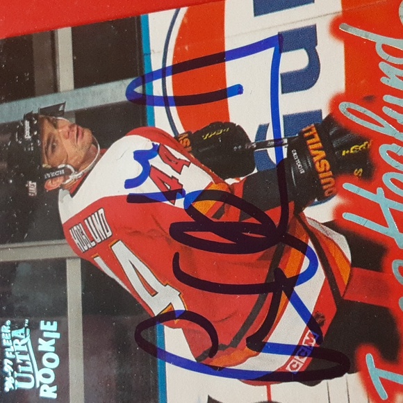 AUTOGRAPHED Jonas Hoglund Calgary Flames NHL Hockey Card - Picture 1 of 3